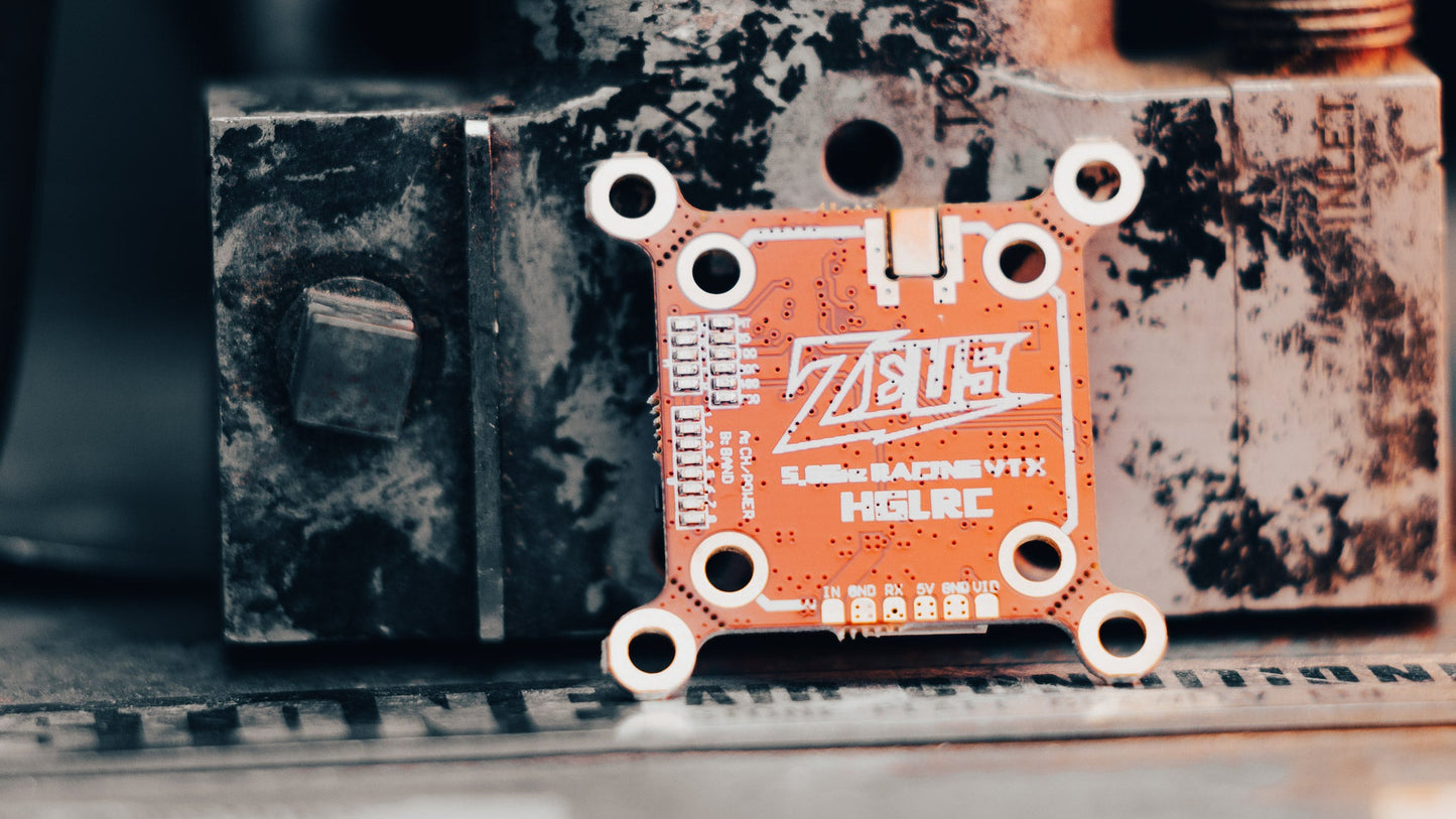 HGLRC Zeus 800mW Smart Mounting 20x20 and 30x30mm VTX